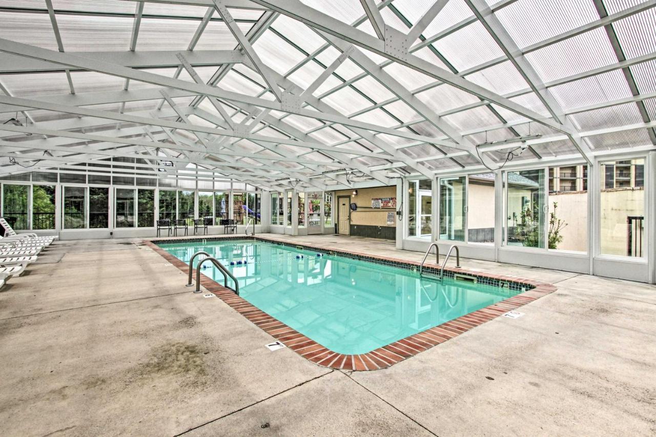 Downtown Pigeon Forge Condo With Pool Access! المظهر الخارجي الصورة