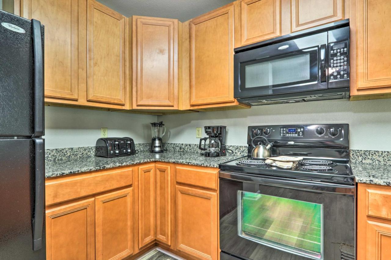 Downtown Pigeon Forge Condo With Pool Access! المظهر الخارجي الصورة