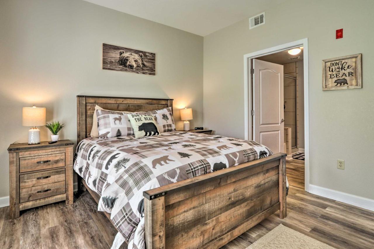 Downtown Pigeon Forge Condo With Pool Access! المظهر الخارجي الصورة