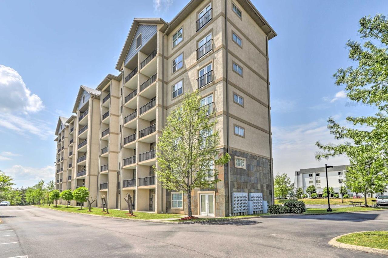 Downtown Pigeon Forge Condo With Pool Access! المظهر الخارجي الصورة